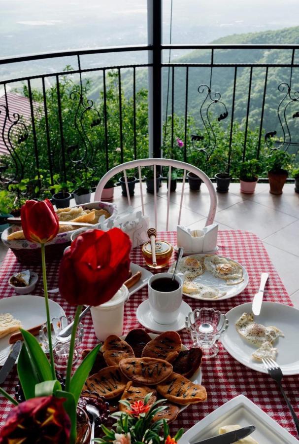Zurabashvili Guest House Sighnaghi Extérieur photo