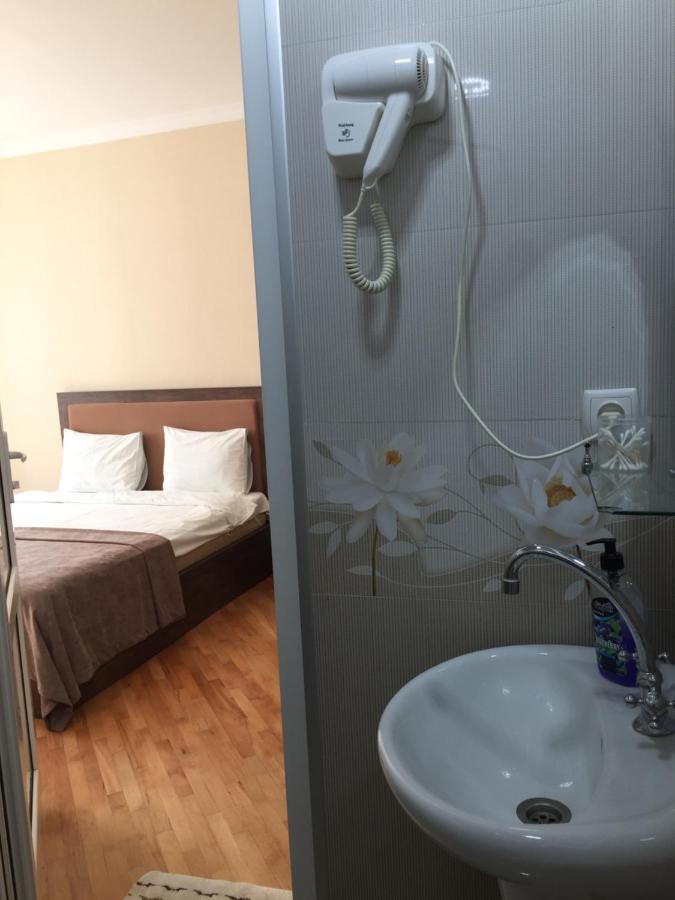 Zurabashvili Guest House Sighnaghi Extérieur photo